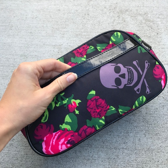 BETSEY JOHNSON BETSEYVILLE 🆕 Cosmetic Bag Clutch - Picture 6 of 7